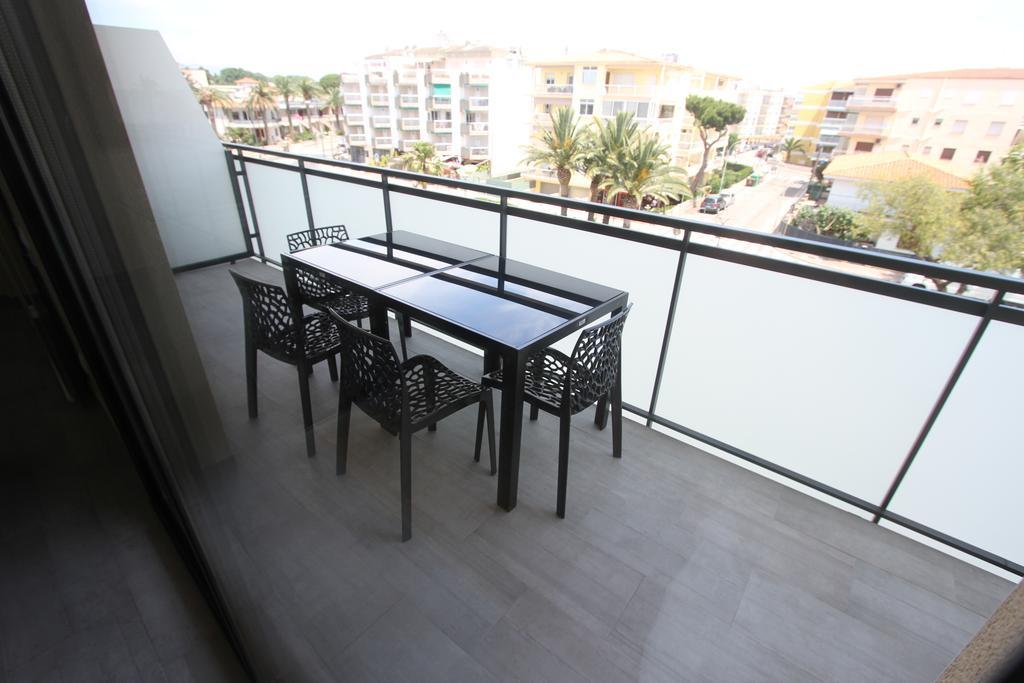 Apartamentos Cambrils Playa Spa Exterior photo
