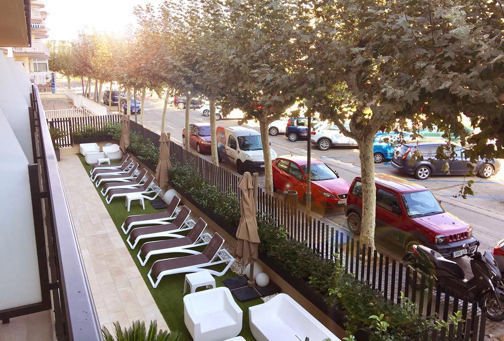 Apartamentos Cambrils Playa Spa Exterior photo